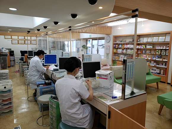 ひかる薬局　おくすり窓口